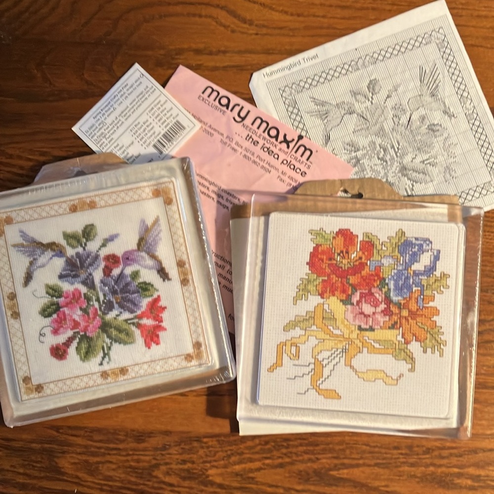 Set/2 Hot Plate Trivets: Hummingbird & SpringBouquet. 6x6”sq. 1 complete, sealed